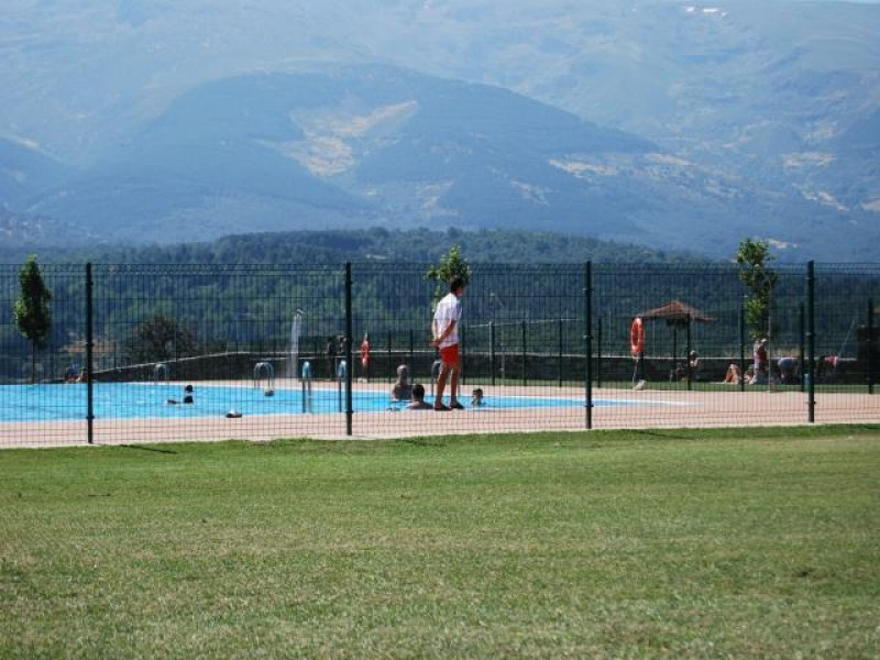 Piscina de la cerrallana.preview 800x600