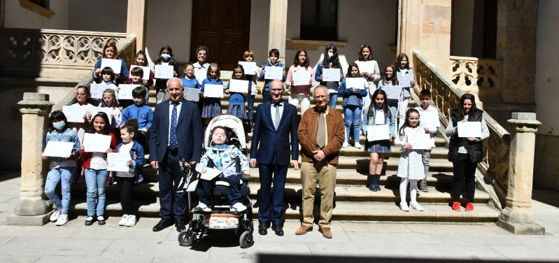 Premios Dibujo Escolar V. Blanco