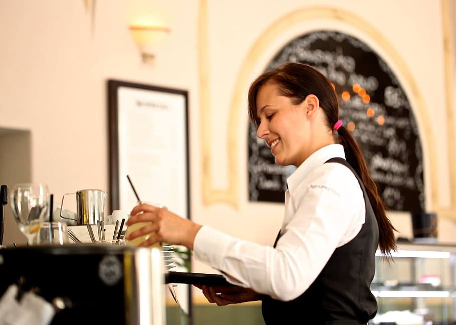 Waitress the waiter restaurant cafu00e9