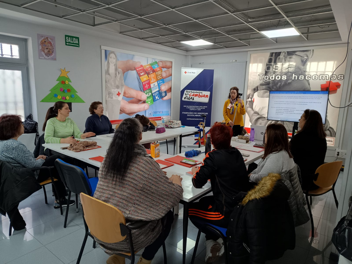 Curso Asistente Personal en Cruz Roja en Bu00e9jar