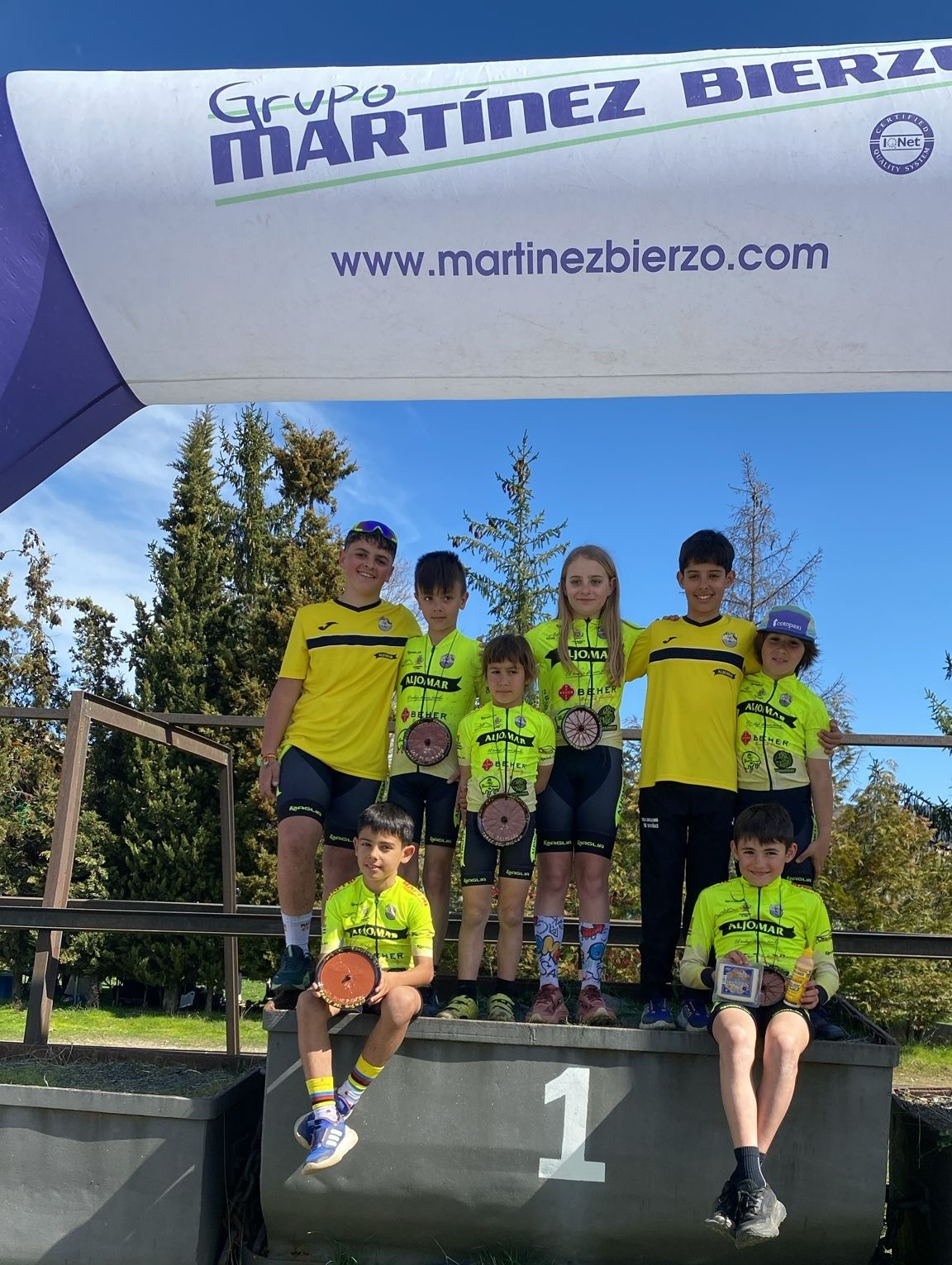 1645a6c5 d6f3 4bdc 8490 49407c4fc0f2